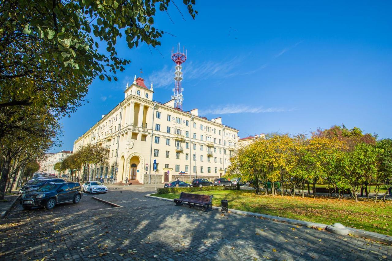 Irent.By Lejlighed Minsk Eksteriør billede